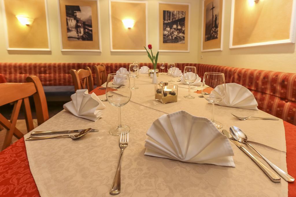 Alpenhotel Tauernstüberl