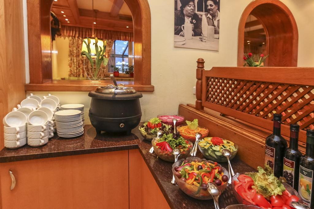 Alpenhotel Tauernstüberl Hotel 3*